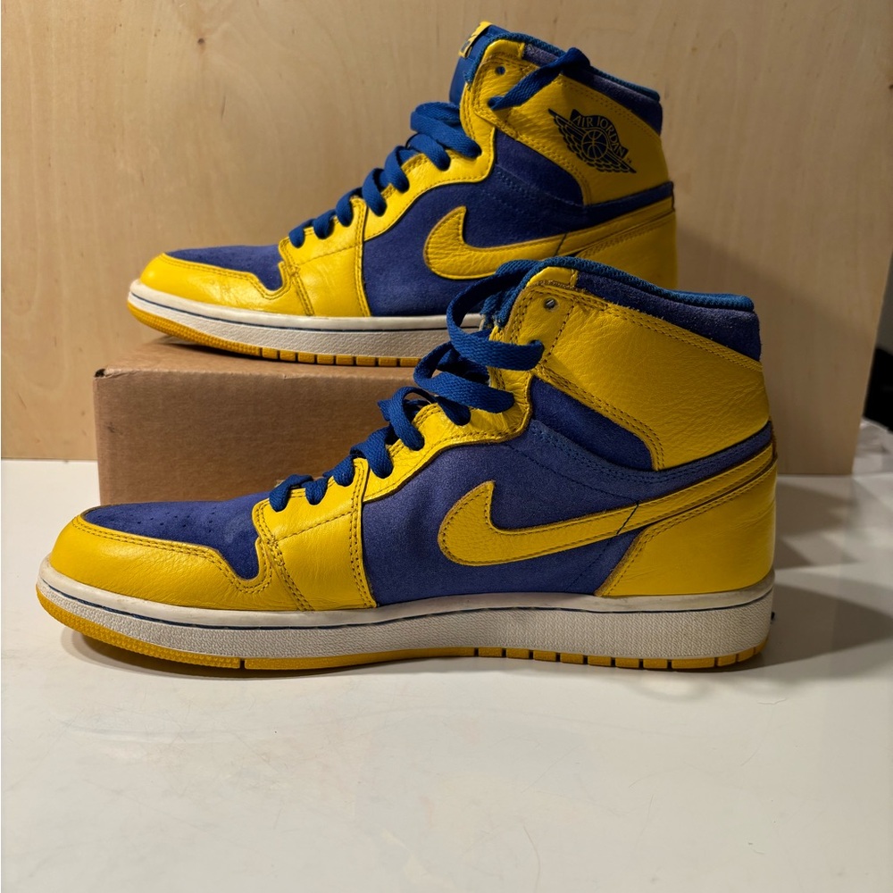 2013 Jordan 1 Retro High OG “Laney”  Size 9.5
